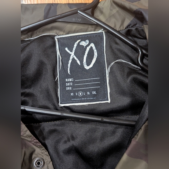 The Weeknd Jacket Windbreaker Camo Yellow Hands Rare 2017 Medium Official Merch - Picture 5 of 7